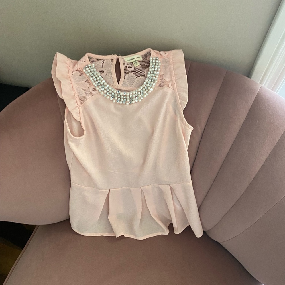 super cute girls shirt/top